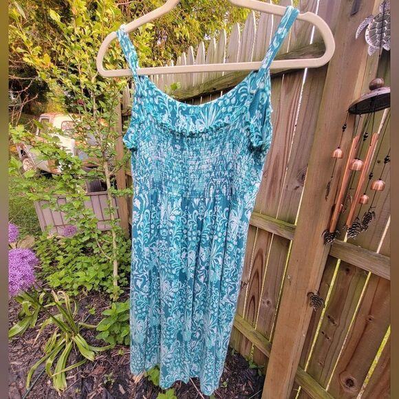 Sundress - Picture 3 of 9